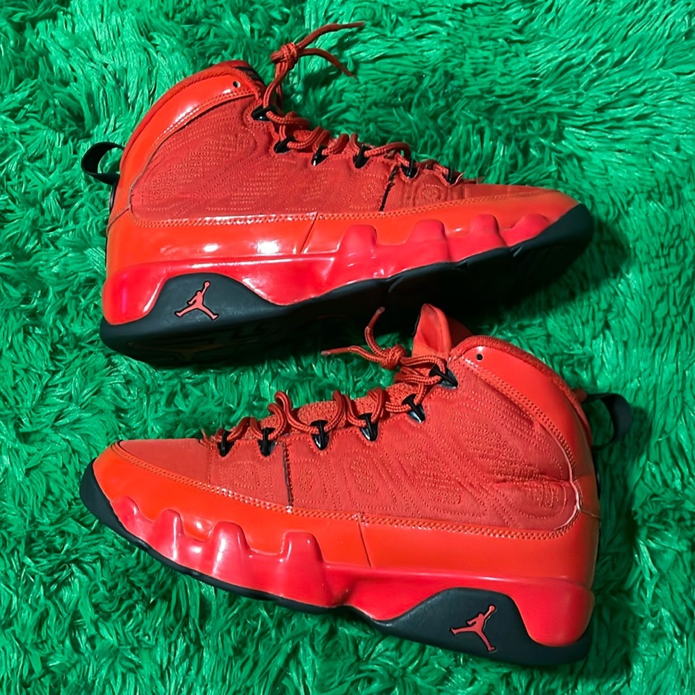 Jordan 9 Retro Chile Red